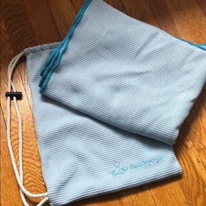 Heath Yoga: Yoga Mat Towel & Towel Bag (Blue)
